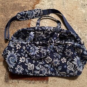 Vera Bradley Weekender bag Tropics Tapestry